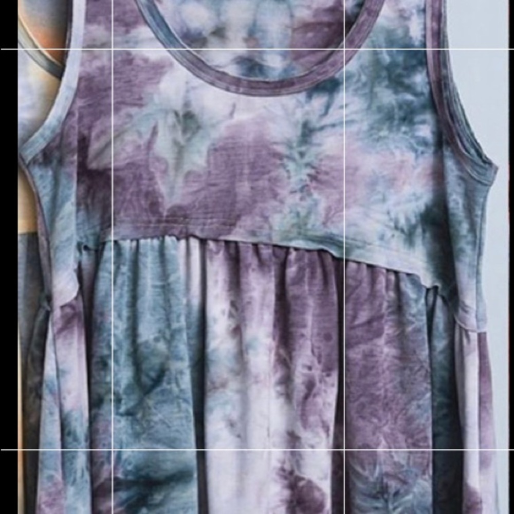 Purple tie dye flowy tank top
